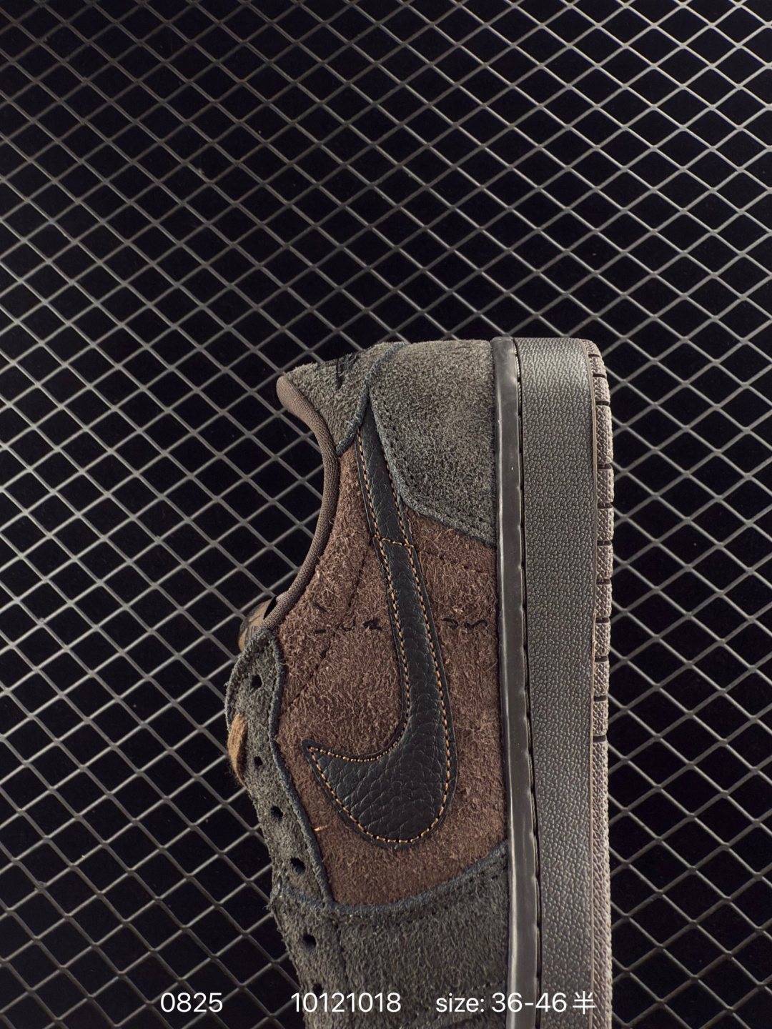 Travis Scott x Air Jordan 1 ” Reverse Mocha “